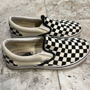 VANS Checkered slip ons